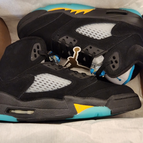 Air Jordan 5 Retro Aquatone Taxi sz 5y - Picture 9 of 9